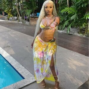 Camilla How Does Your Garden Grow Bikini Set + Long Tie Sarong Wrap S